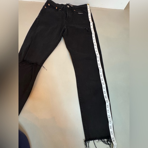 Levi’s Wedgie High-Waisted Black Straight Leg Jeans – Size 27 - Picture 11 of 17